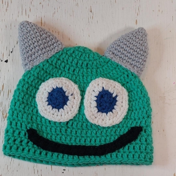 Monster Child Handmade Beanie Crochet Stocking Hat Winter Warm Cozy - Picture 3 of 8